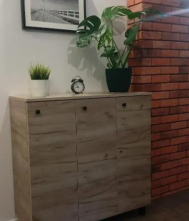 6 Kawalerka Szmargdowa Apartment *